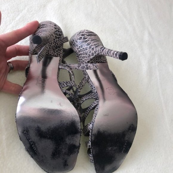 BCBG MaxAzria Sandal Heel - Picture 3 of 4